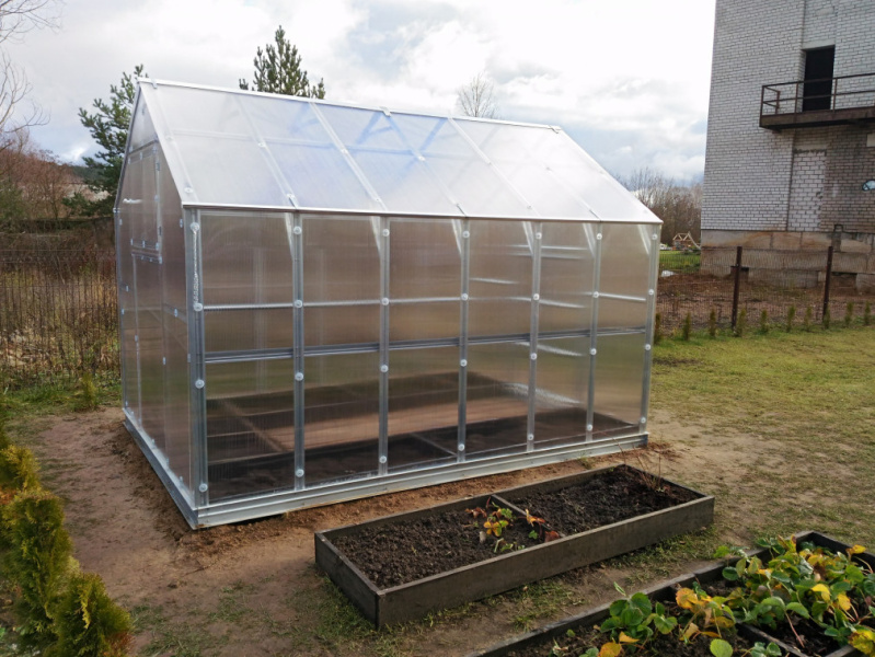 Zahradní skleník z polykarbonátu House House 2 2,35 x 8,12 m